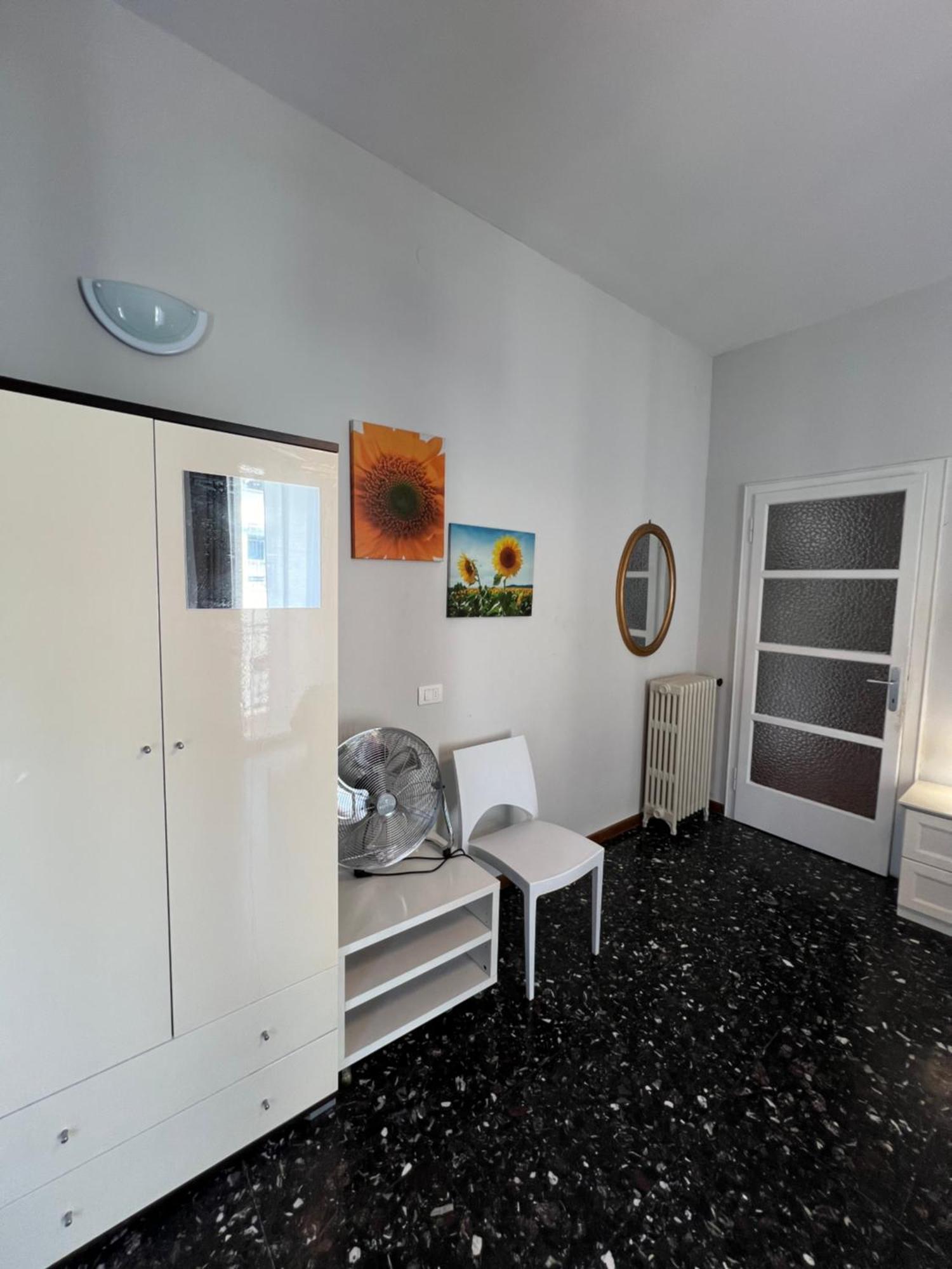 Amrani Rooms Verona Esterno foto